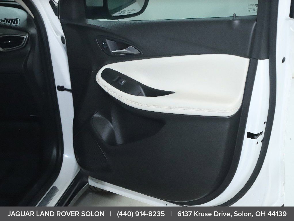 Used 2020 Buick Encore GX Essence w/ Experience Buick Package image 35