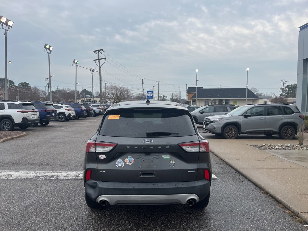 Used 2020 Ford Escape SE image 5