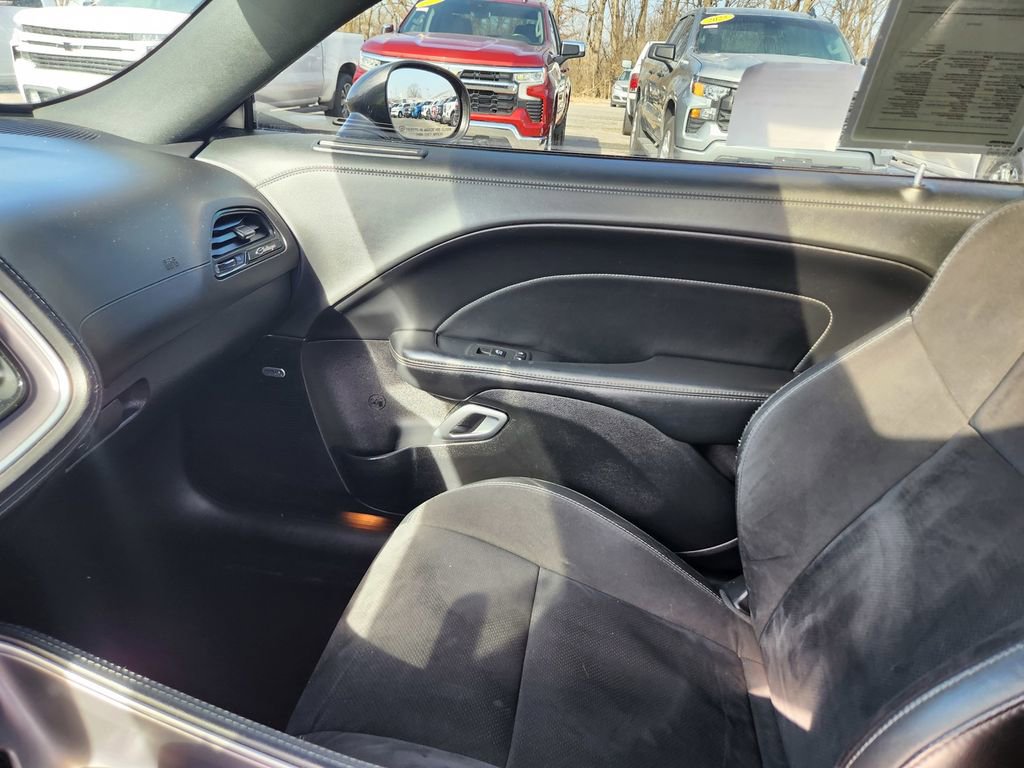 Used 2021 Dodge Challenger GT w/ Plus Package image 16