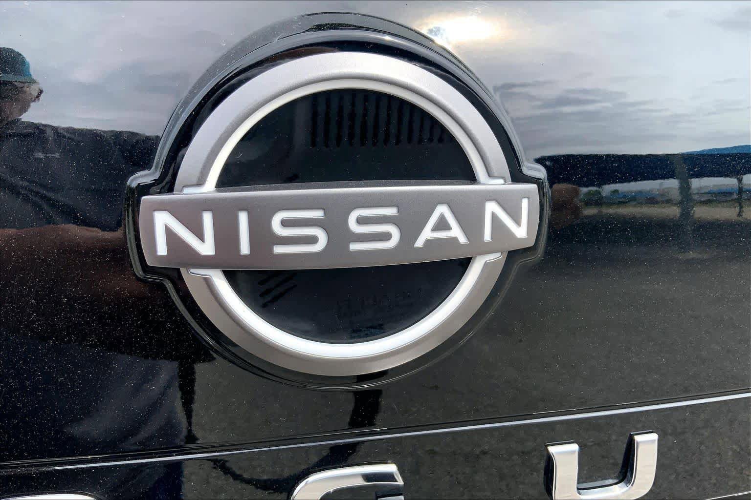 Used 2022 Nissan Rogue Platinum w/ Head-Up Display Package FWD image 31