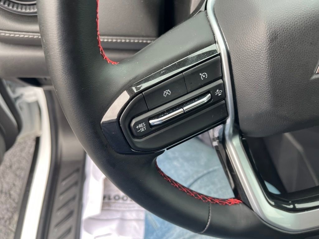 Used 2025 Chevrolet Colorado LT w/ Advanced Trailering Package image 13