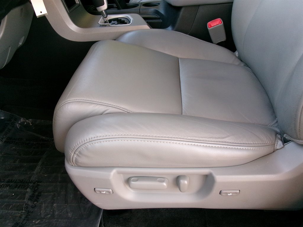 Used 2013 Toyota Sequoia Limited RWD image 12