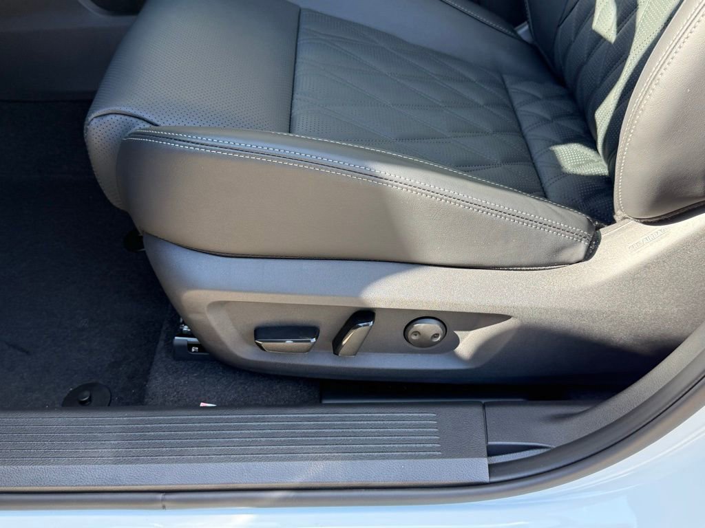 New 2026 Nissan Rogue Platinum w/ Platinum Premium Package image 15