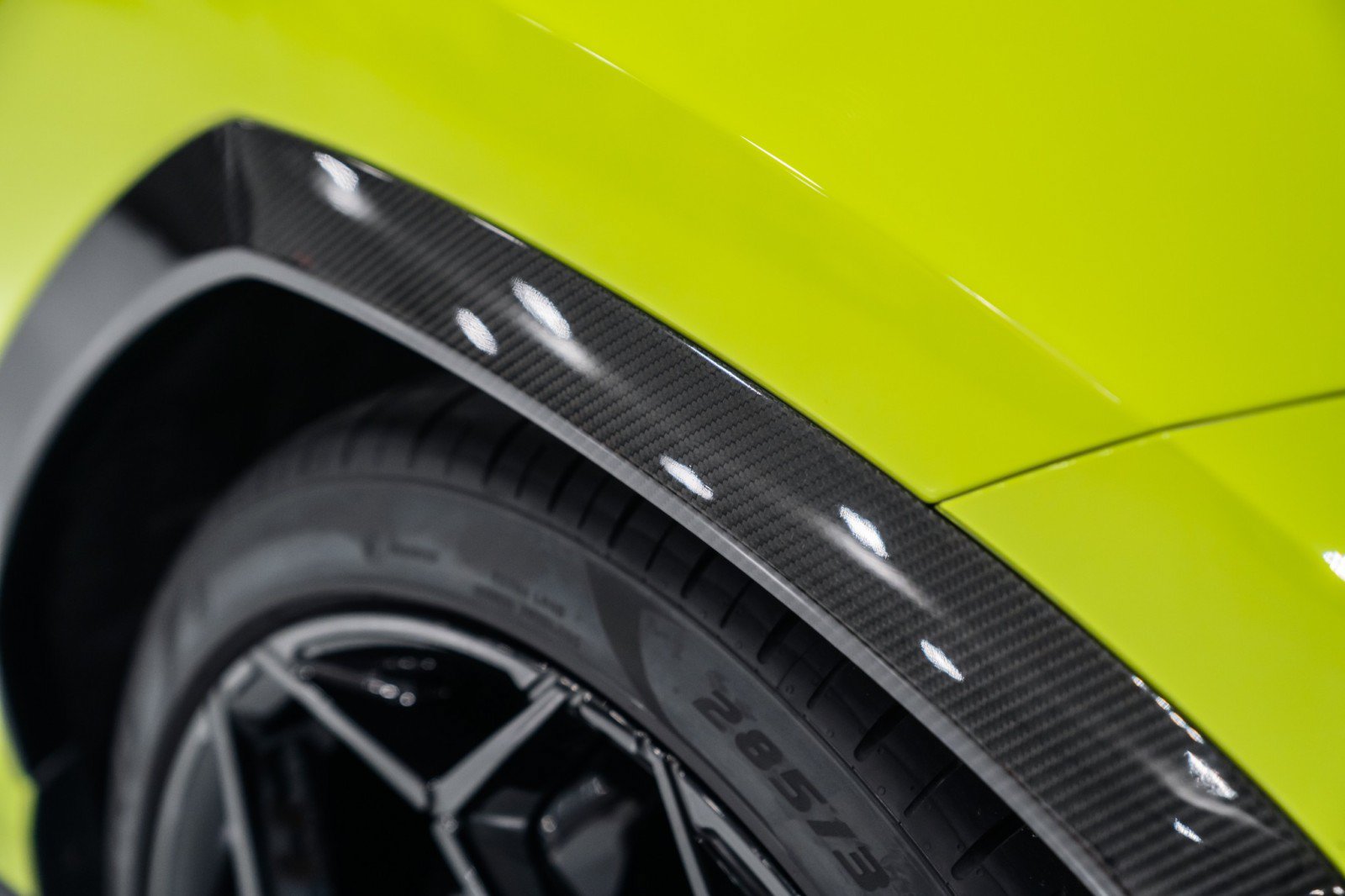 Used 2024 Lamborghini Urus Performante AWD/4WD image 45