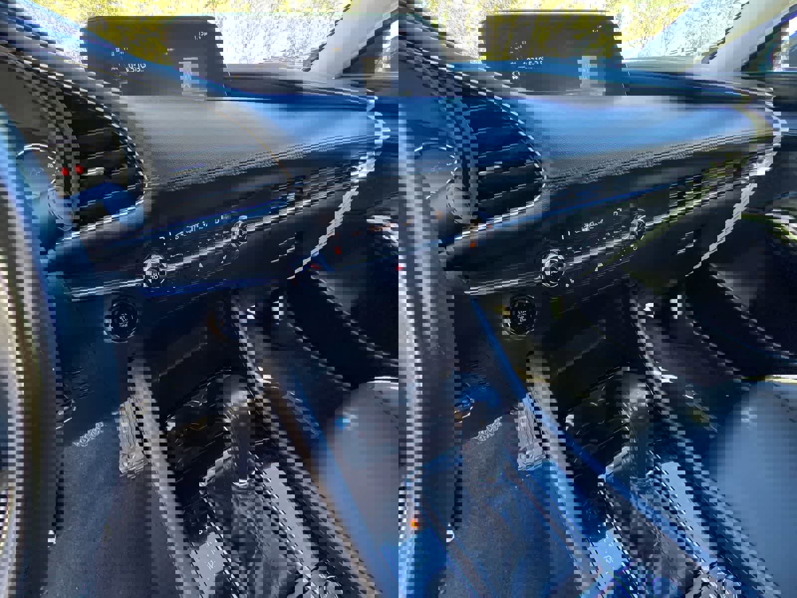 Used 2024 MAZDA MAZDA3 s image 19