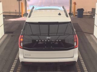 Used 2025 Ford Expedition Active AWD/4WD image 5