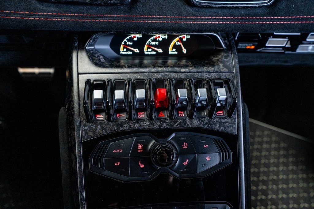 Used 2018 Lamborghini Huracan Performante image 58