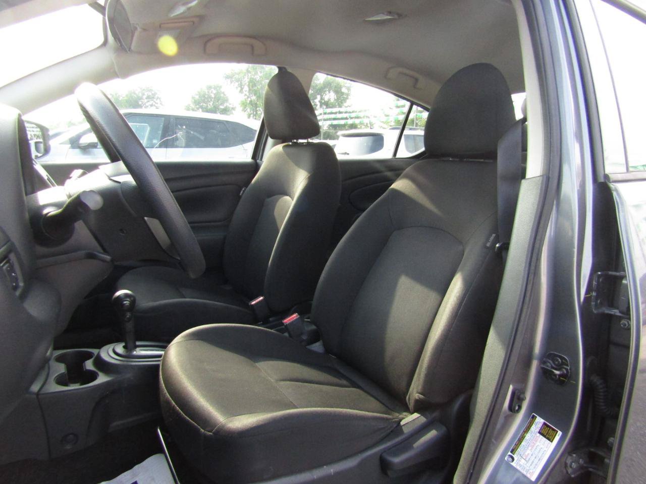 Used 2018 Nissan Versa S Plus FWD image 11