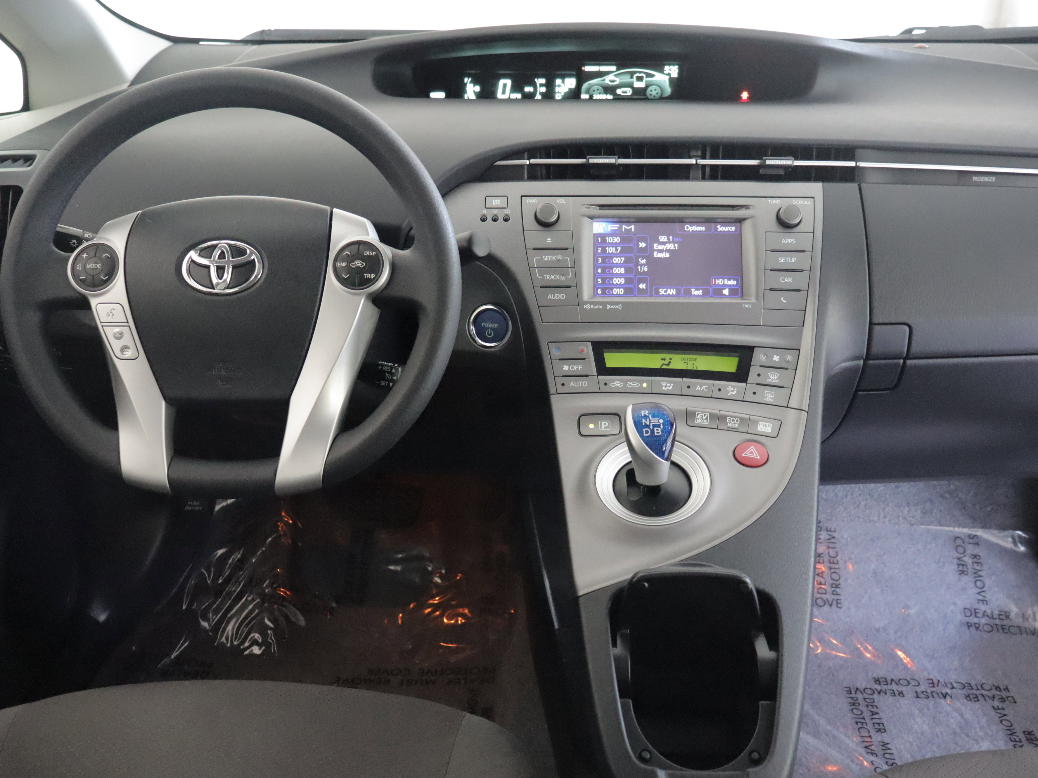 Used 2015 Toyota Prius Three w/ Solar Roof Package FWD image 2