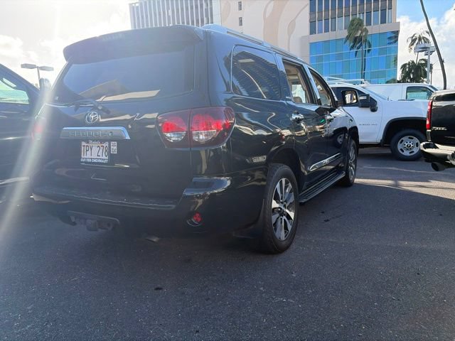 Used 2018 Toyota Sequoia Limited w/ Safety & Convenience Package RWD image 10