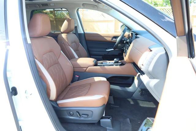 New 2026 Nissan Pathfinder Platinum AWD/4WD image 30