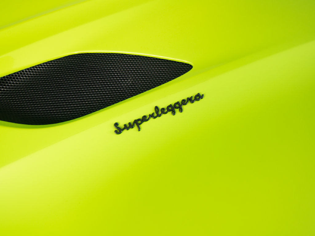 Used 2022 Aston Martin DBS Superleggera RWD image 38