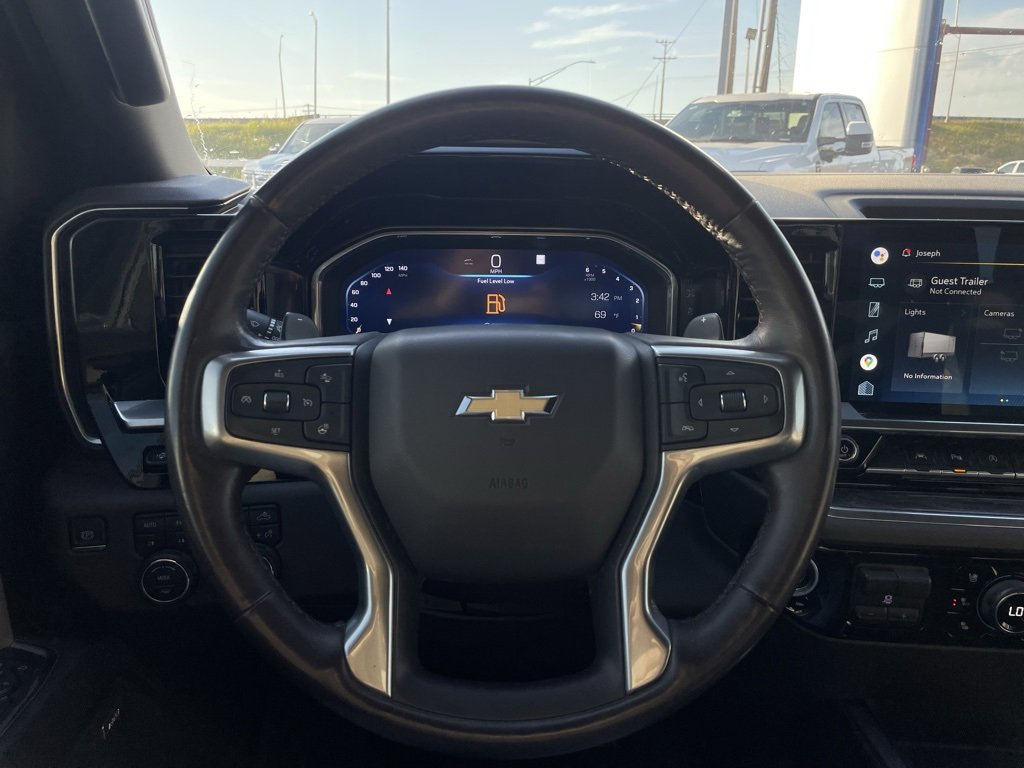 Used 2022 Chevrolet Silverado 1500 LTZ w/ LTZ Premium Package image 14