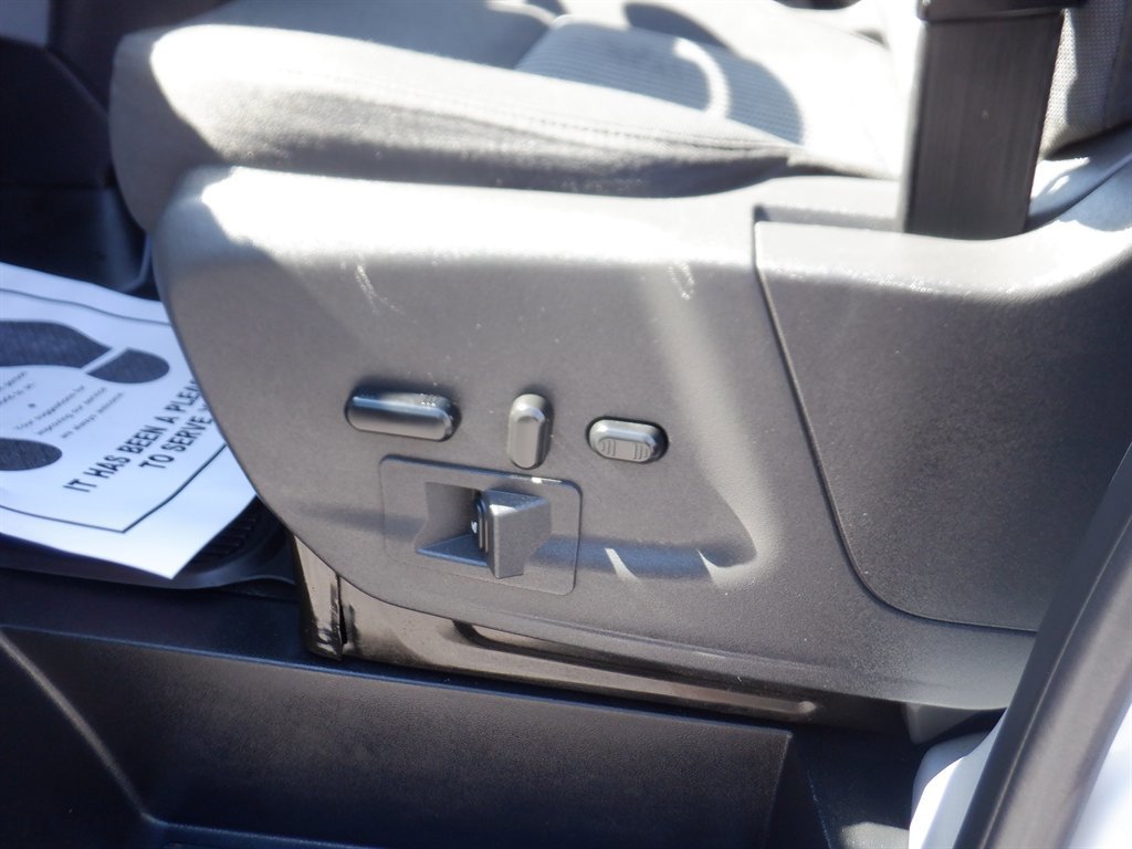 Used 2019 Ford Transit 150 XLT image 15