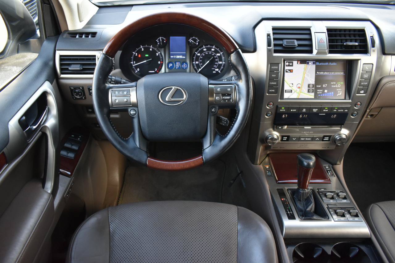 Used 2016 Lexus GX 460 Luxury AWD/4WD image 12