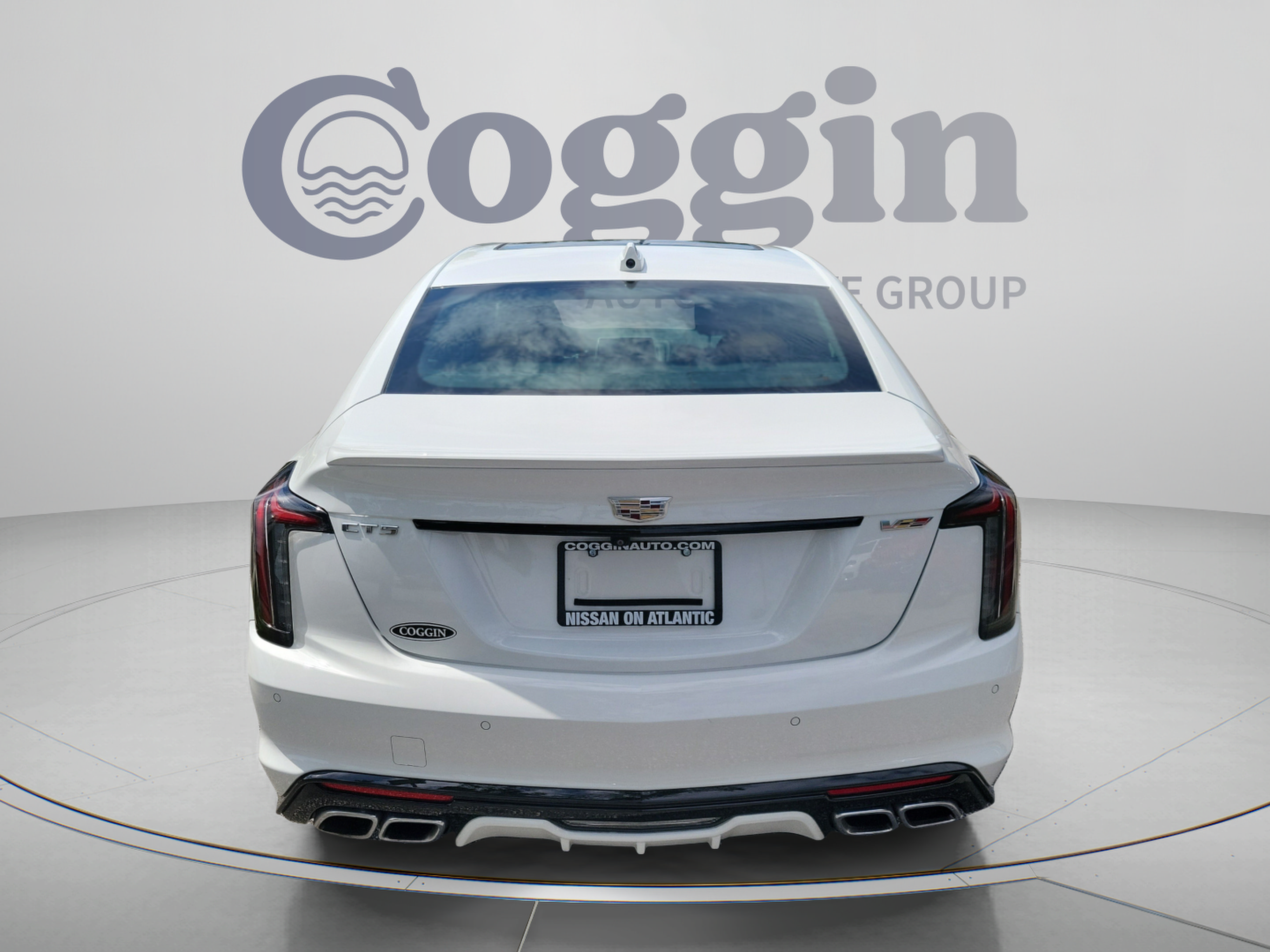 Used 2023 Cadillac CT5 V w/ Platinum Package RWD image 3