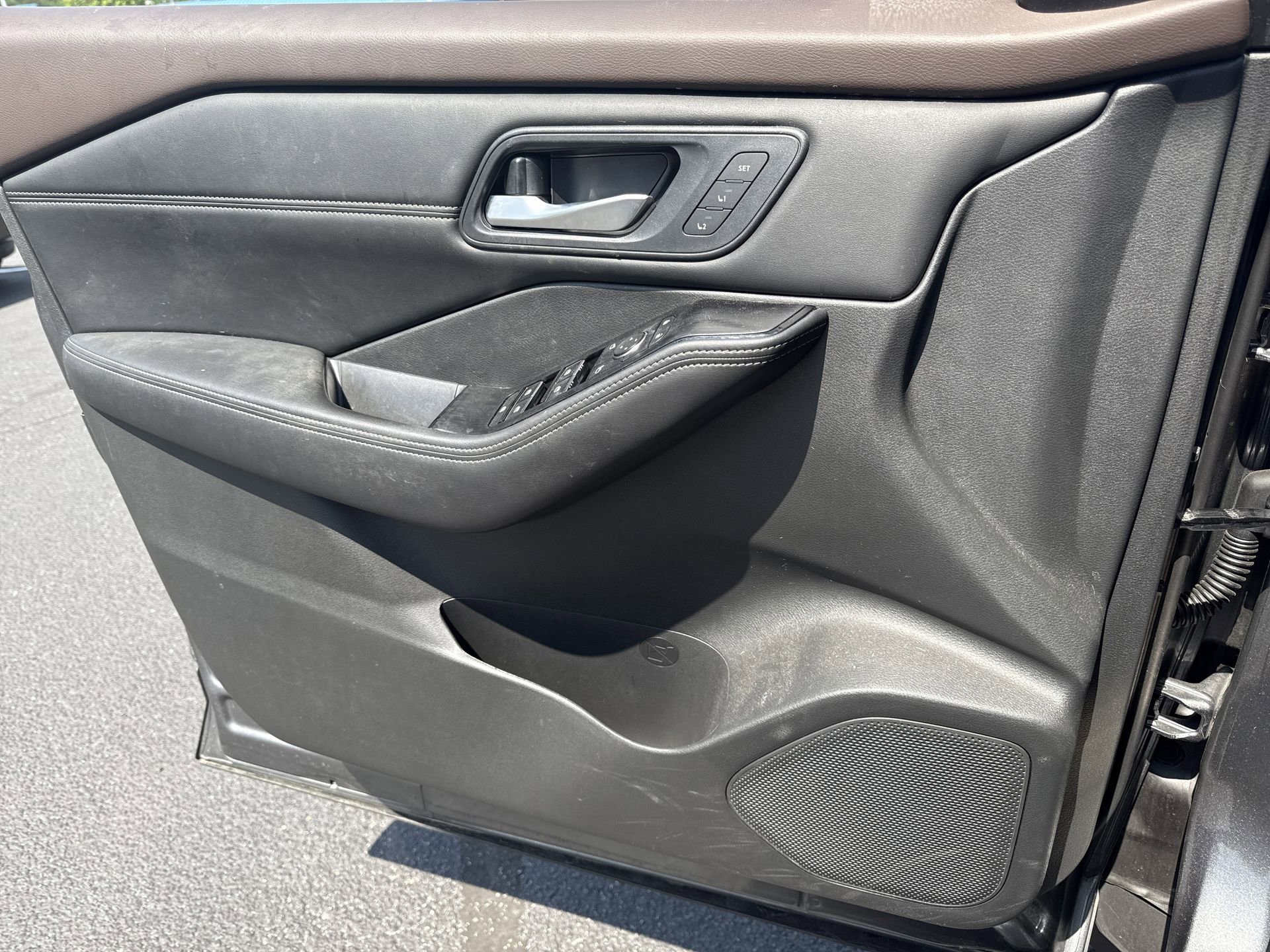 Used 2023 Nissan Rogue SL w/ SL Premium Package FWD image 8