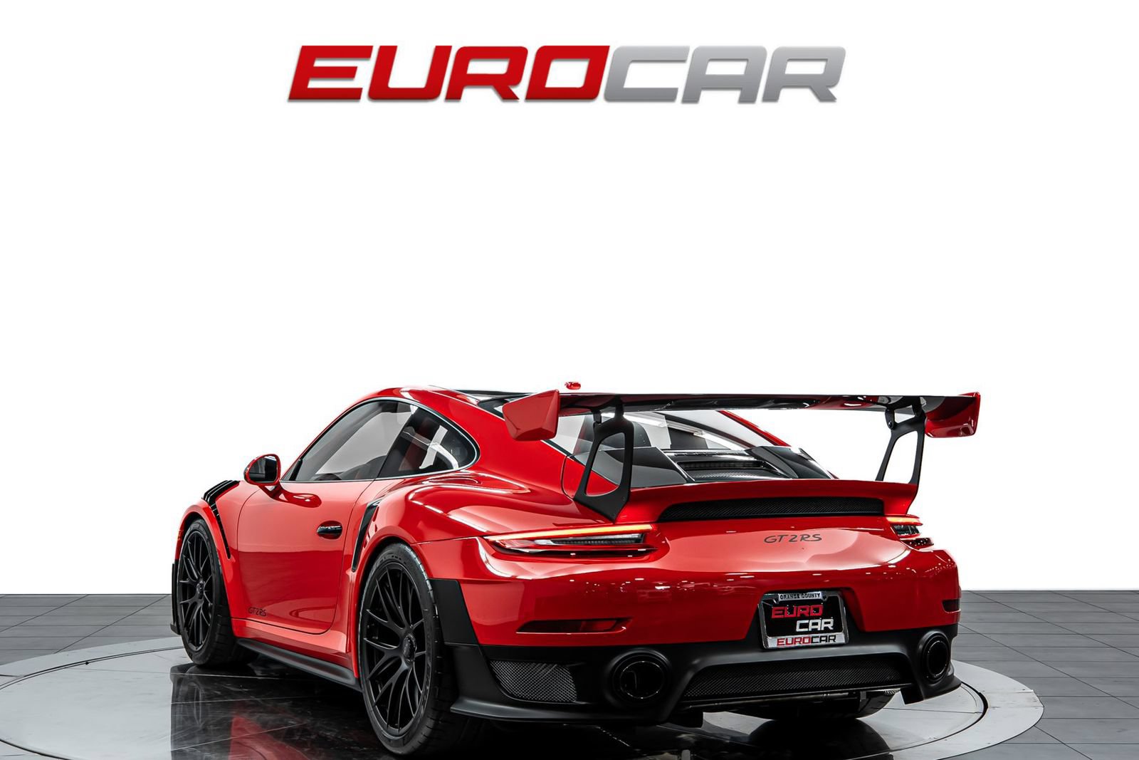 Used 2018 Porsche 911 GT2 RS RWD image 3