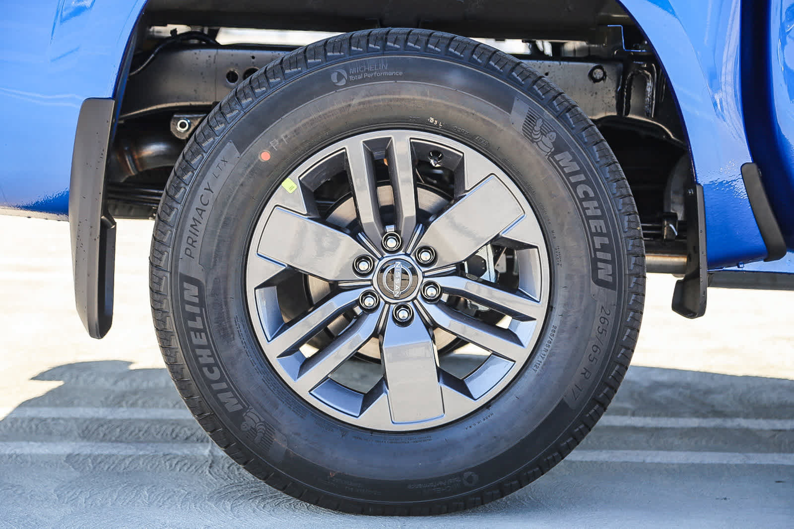 New 2026 Nissan Frontier SV w/ Tow Package AWD/4WD image 11