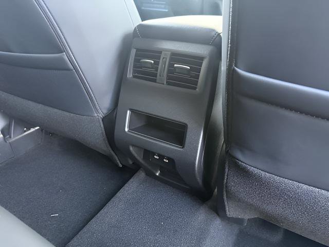 New 2026 Mitsubishi Outlander SE FWD image 27