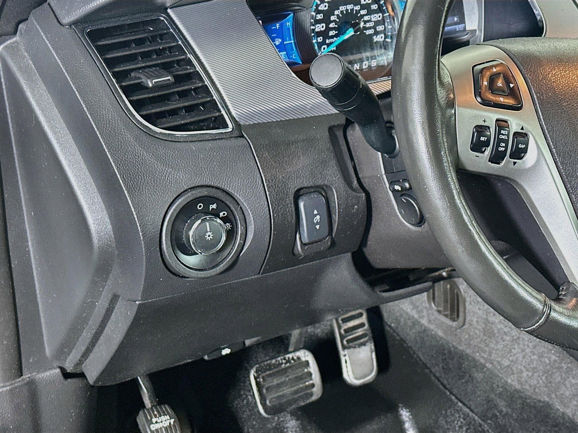 Used 2013 Ford Taurus SHO AWD/4WD image 17