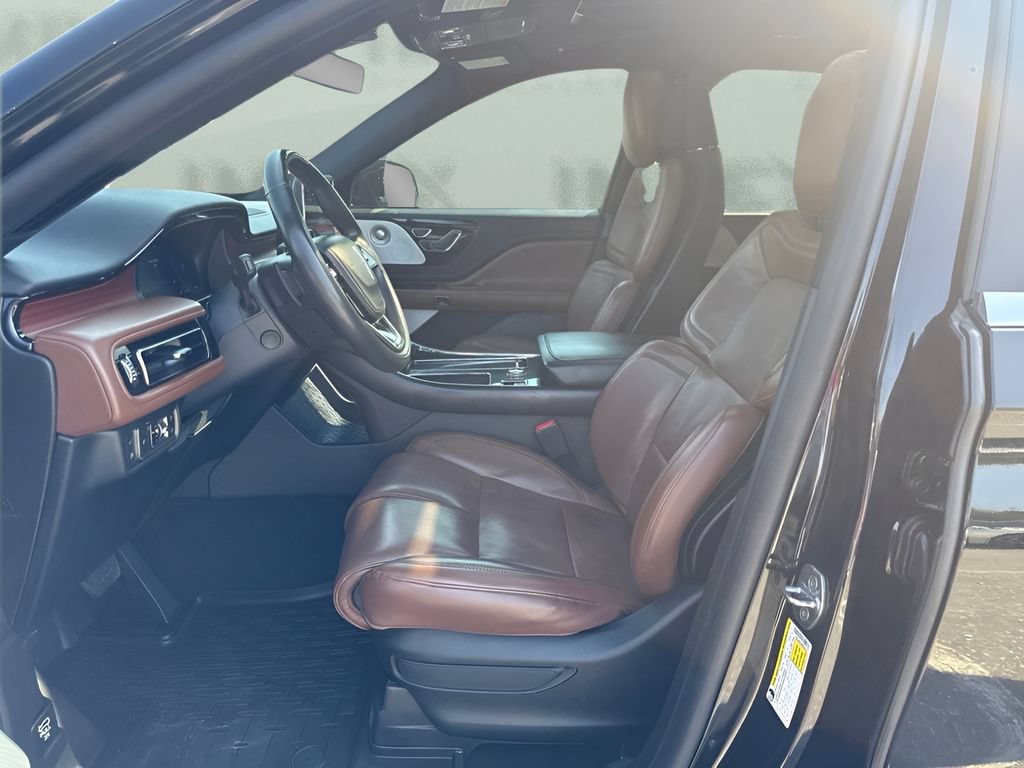 Used 2021 Lincoln Aviator Grand Touring w/ Equipment Group 302A AWD/4WD image 9