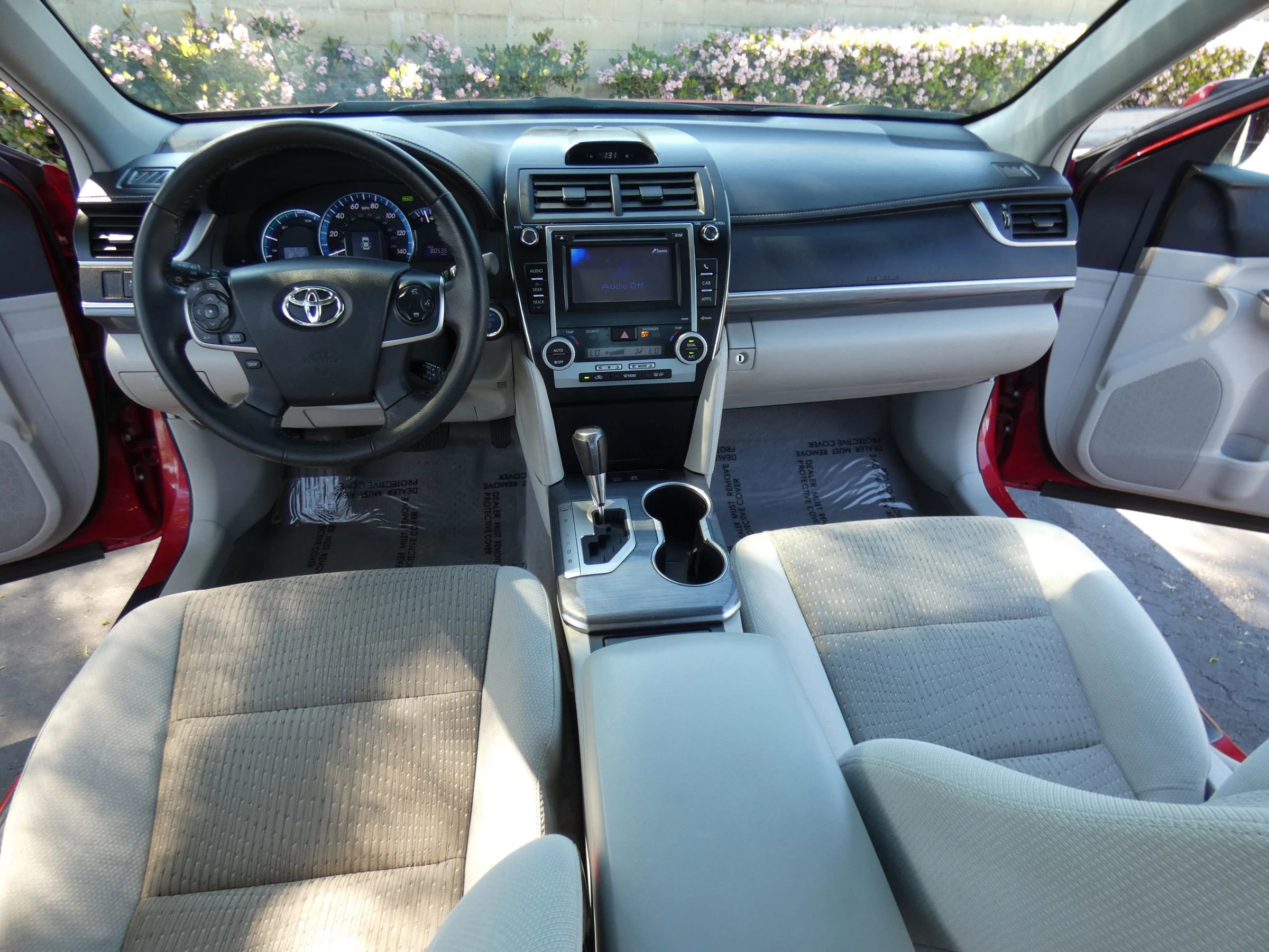 Used 2013 Toyota Camry XLE w/ Convenience Pkg image 22