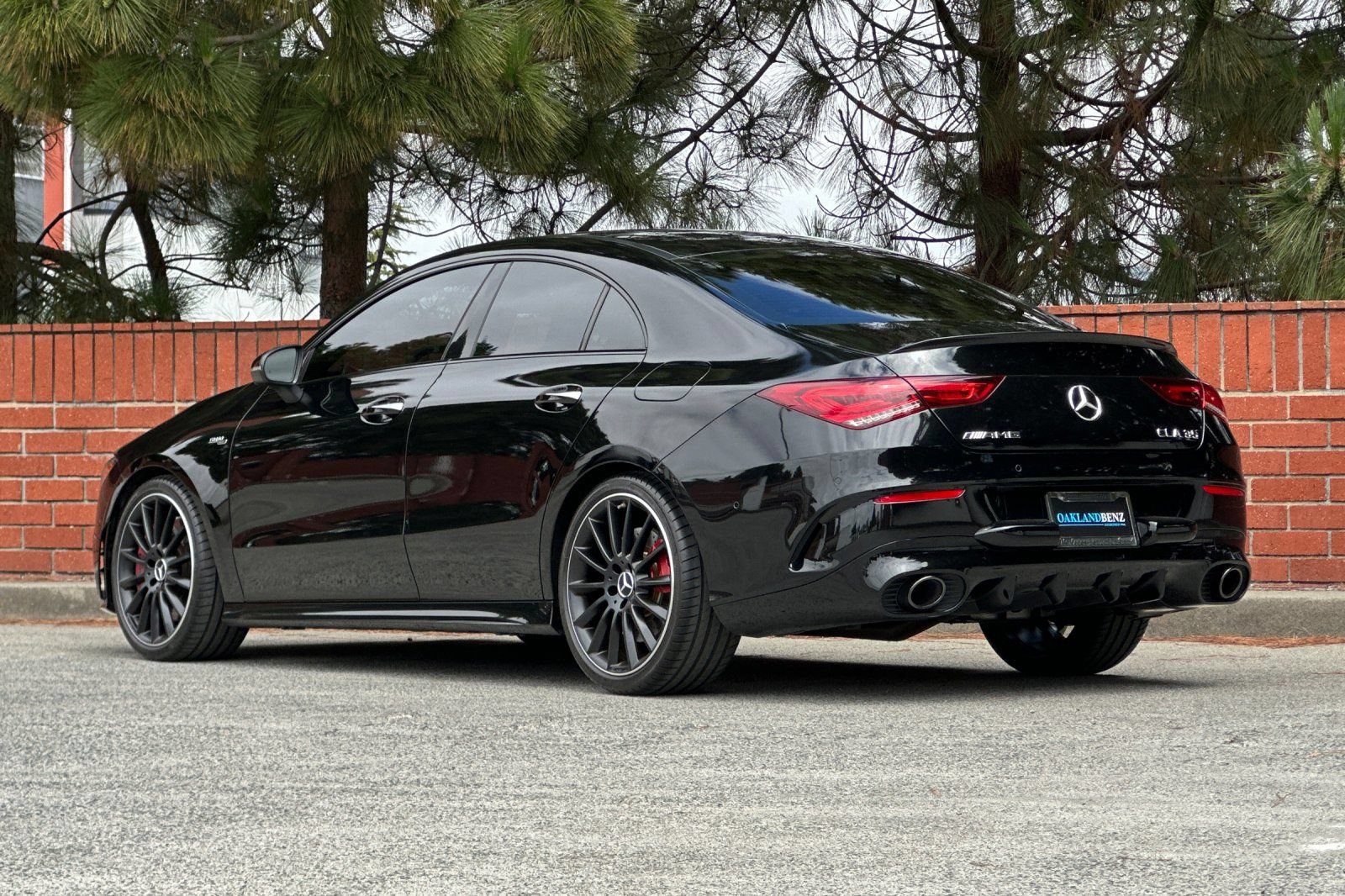 Certified 2023 Mercedes-Benz CLA 35 AMG 4MATIC image 7