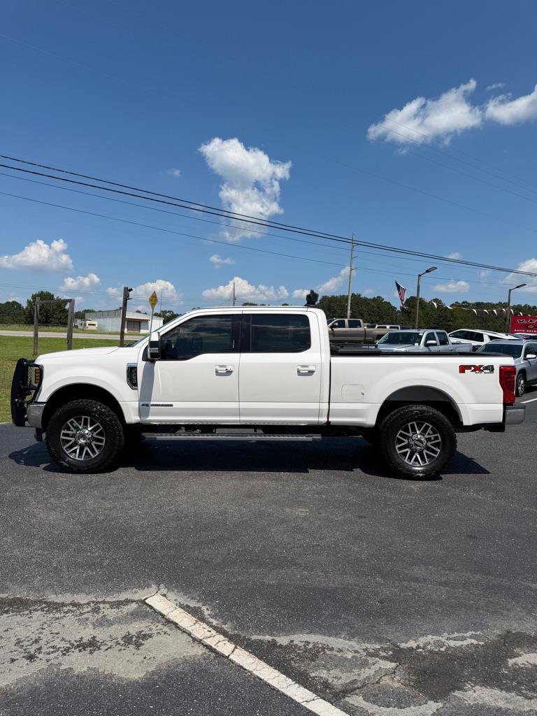 Used 2019 Ford F250 Lariat w/ Lariat Ultimate Package AWD/4WD image 2