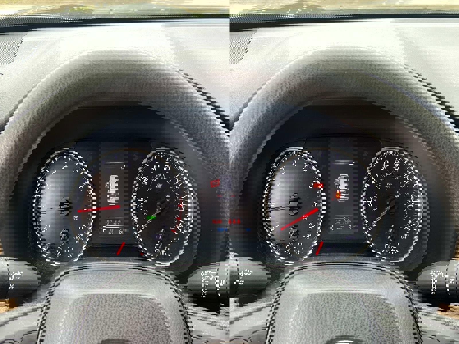 Used 2021 Toyota RAV4 XLE image 27