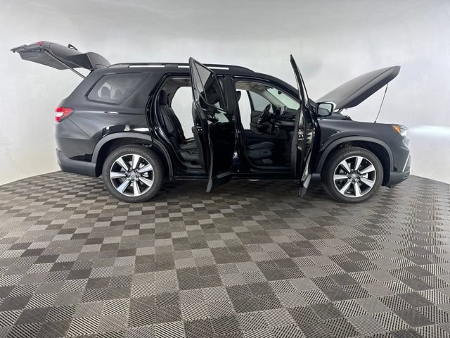 Certified 2025 Honda Pilot Elite image 16