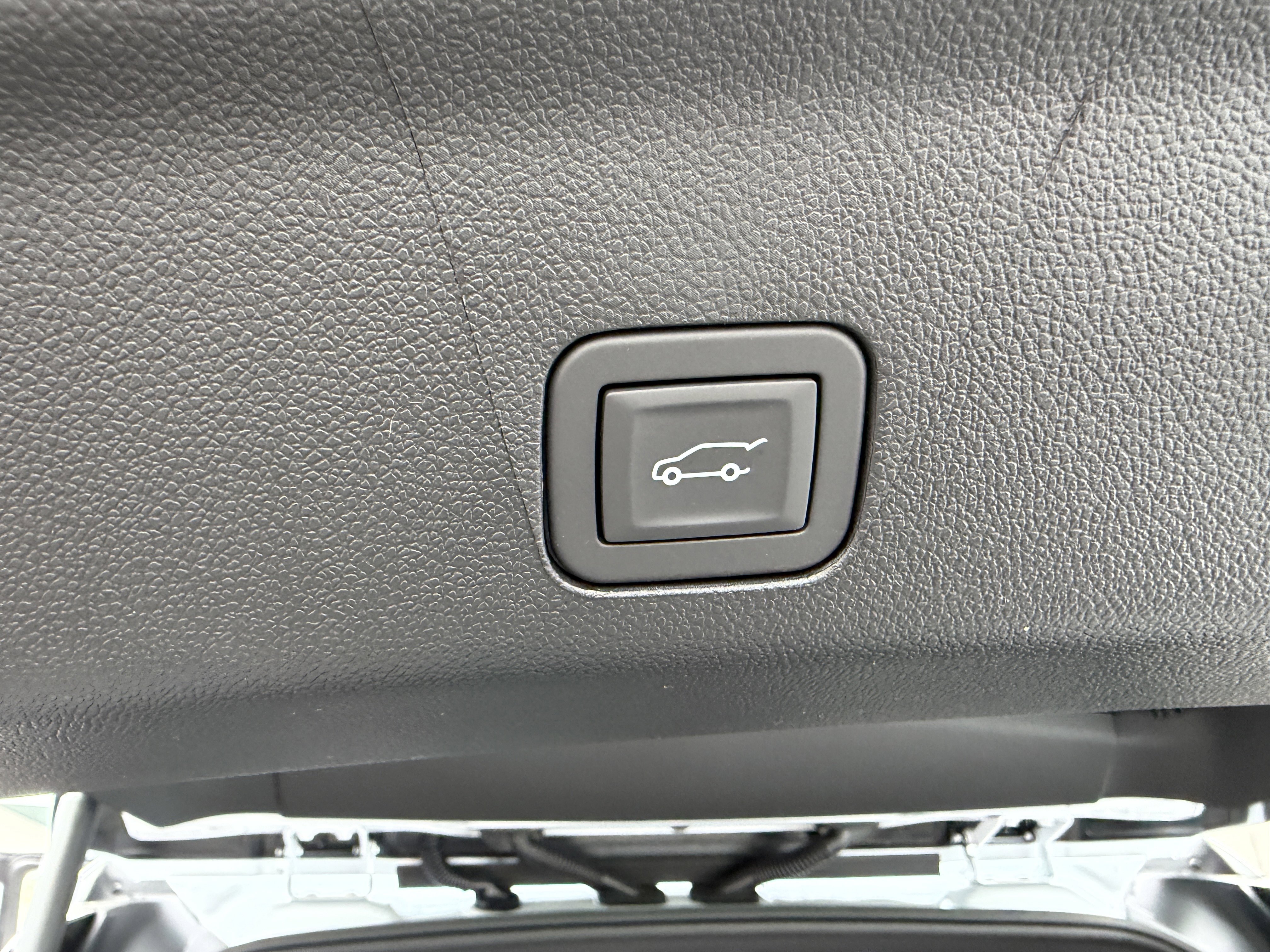 New 2026 Chevrolet Tahoe Premier AWD/4WD image 12