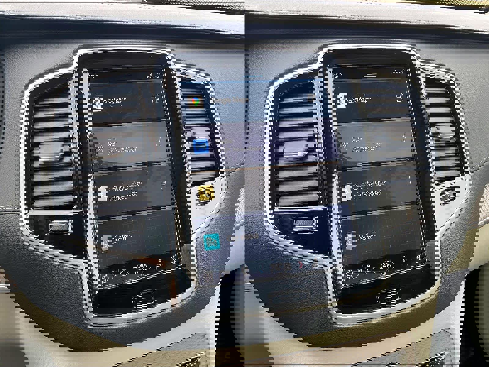 Used 2023 Volvo XC90 T8 Ultimate w/ Protection Package Premier image 39