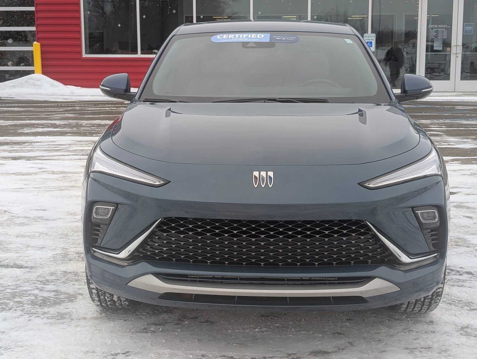 Certified 2025 Buick Envista Avenir image 2
