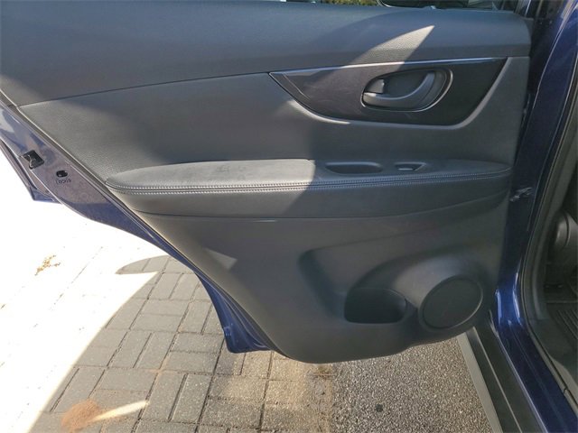 Certified 2019 Nissan Rogue S image 30