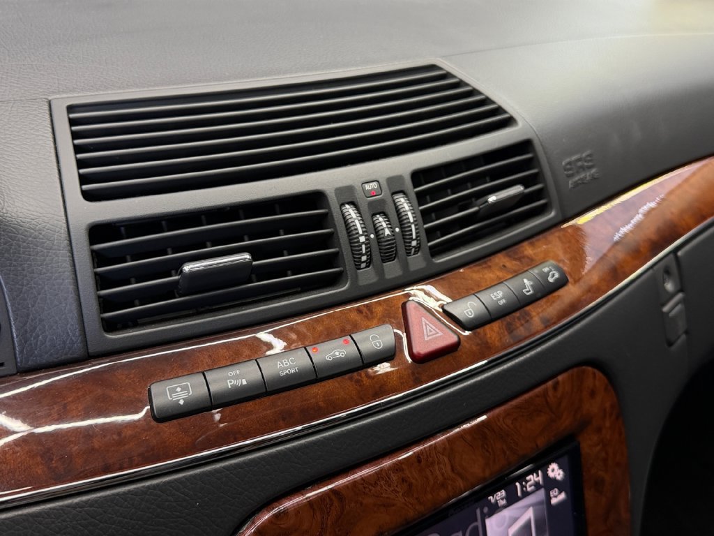Used 2006 Mercedes-Benz S 55 AMG image 25