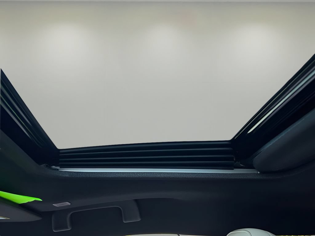 Certified 2026 Toyota Sienna Limited FWD image 24