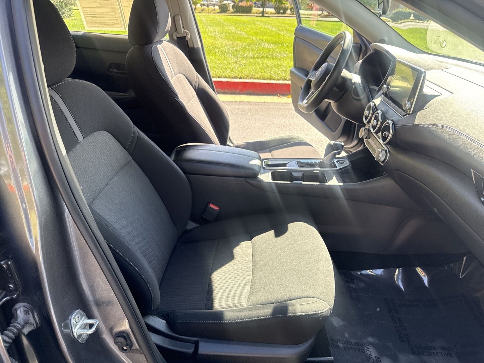 Used 2024 Nissan Sentra SV FWD image 22
