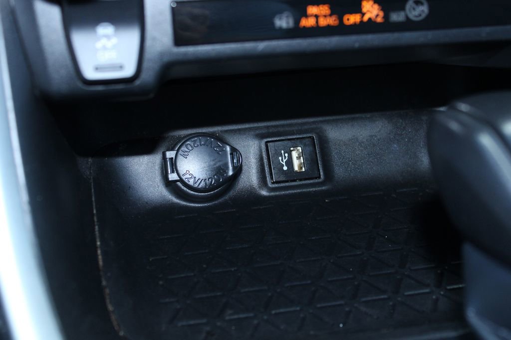 Used 2023 Toyota RAV4 XLE AWD/4WD image 20