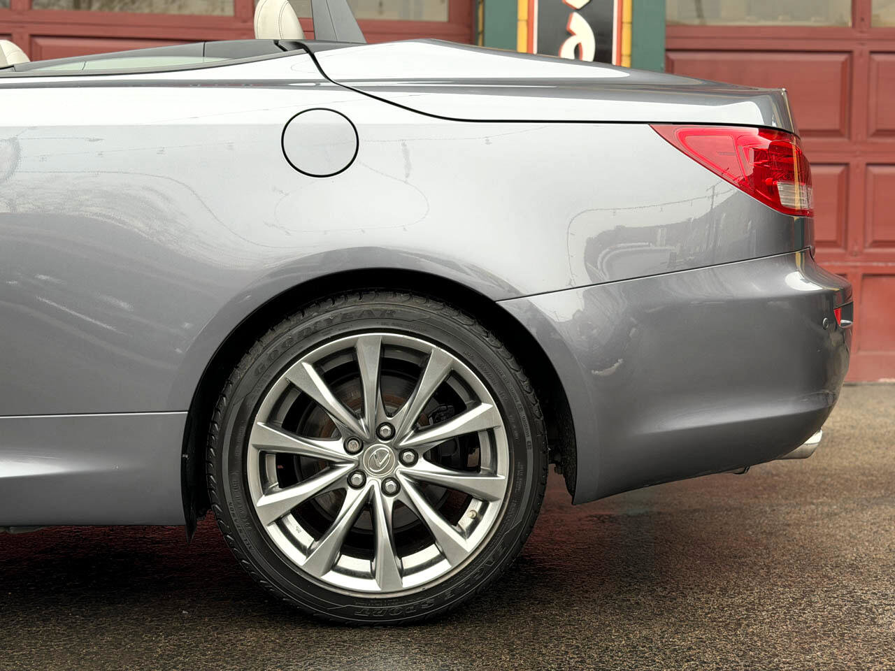 Used 2015 Lexus IS 250C 250 image 32