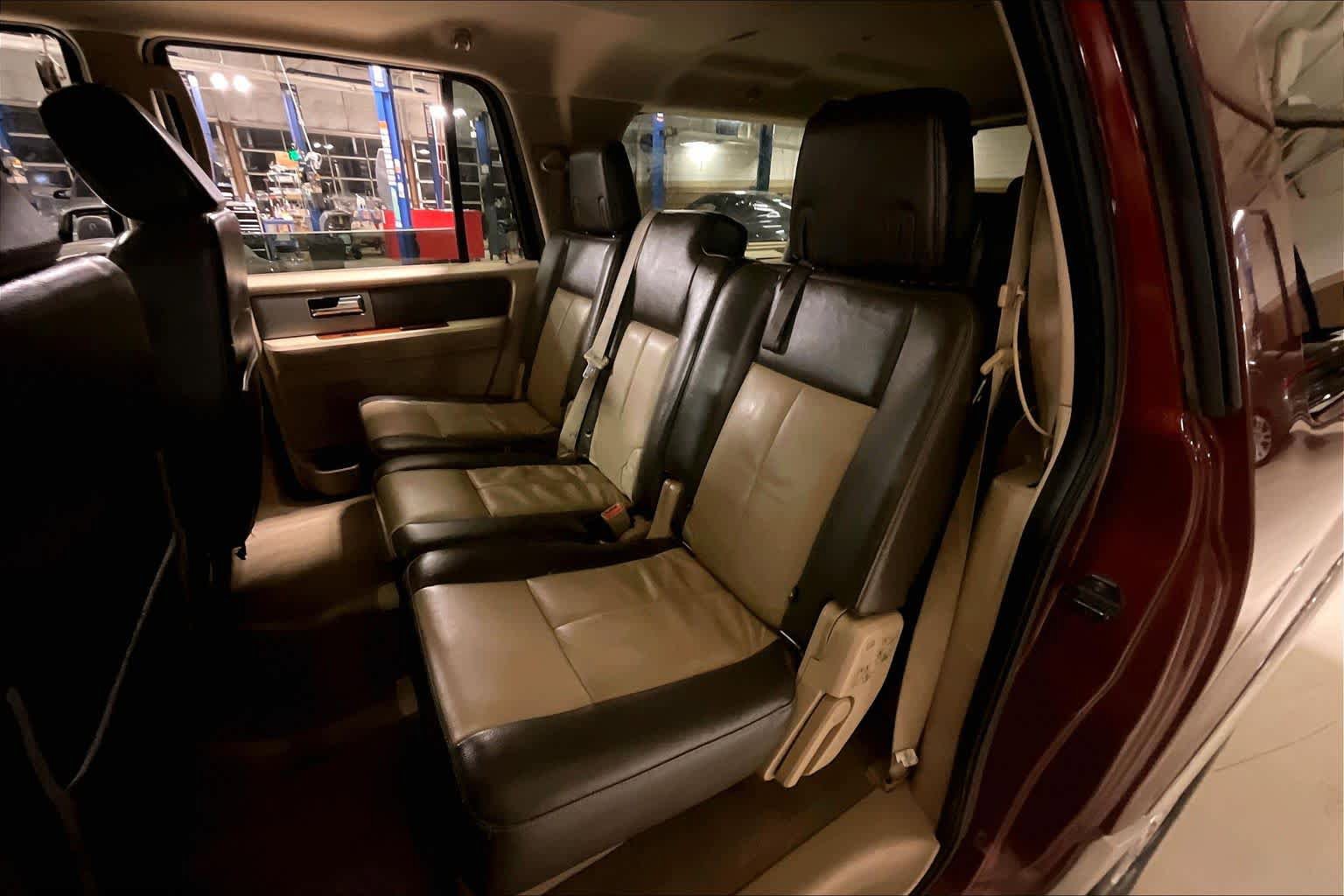 Used 2007 Ford Expedition EL Eddie Bauer image 19