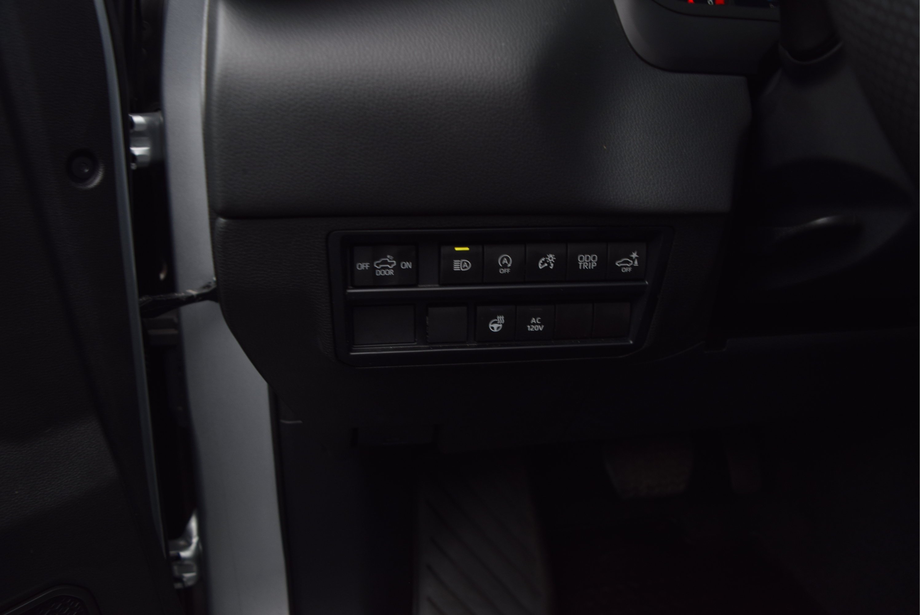 Used 2023 Toyota Tundra Limited AWD/4WD image 13