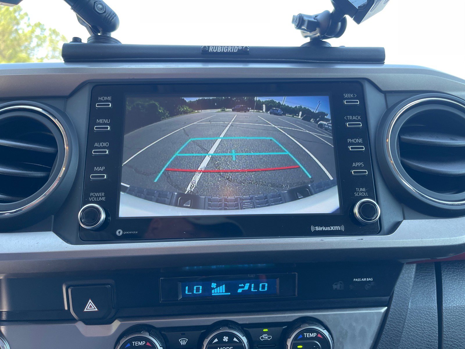 Used 2023 Toyota Tacoma SR5 w/ Technology Package RWD image 6