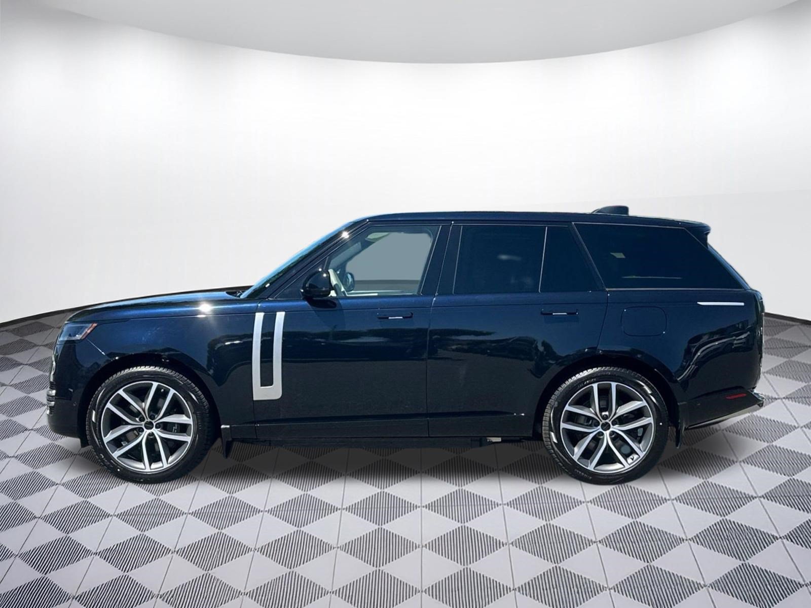New 2026 Land Rover Range Rover Autobiography AWD/4WD image 2