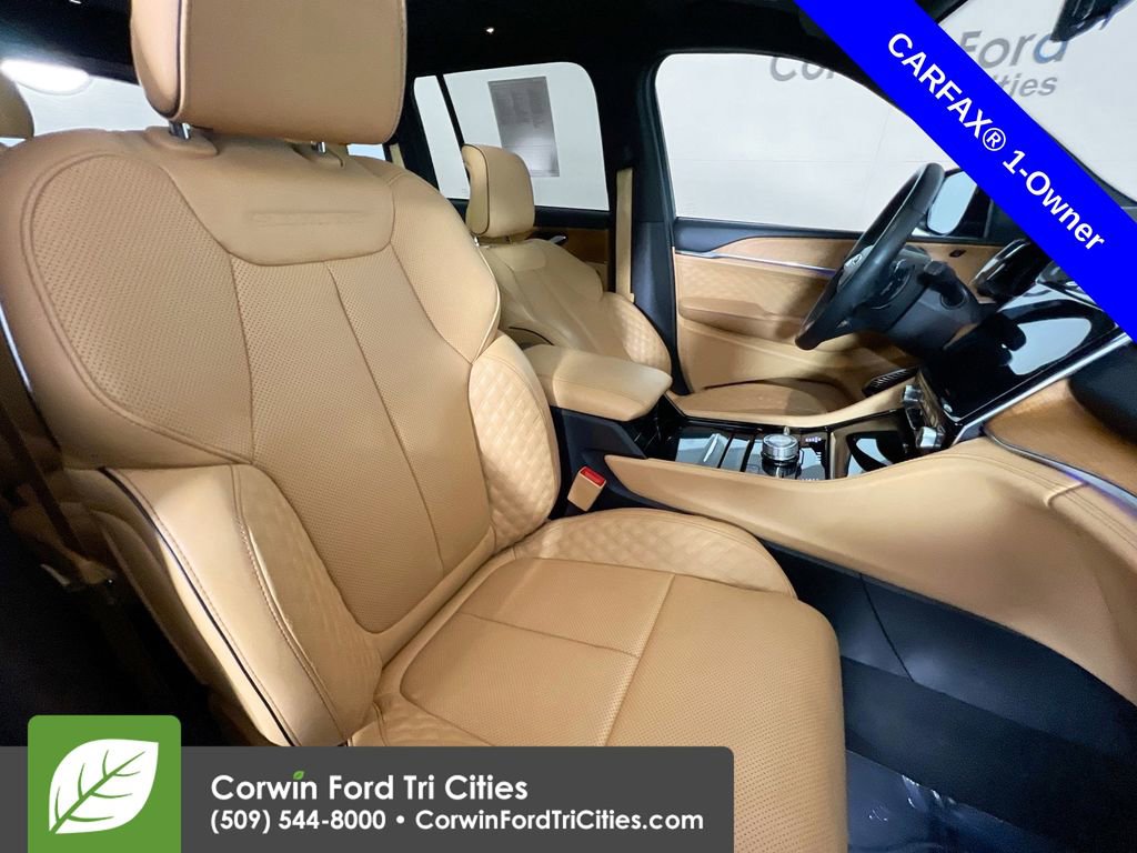 Used 2023 Jeep Grand Cherokee Summit image 18