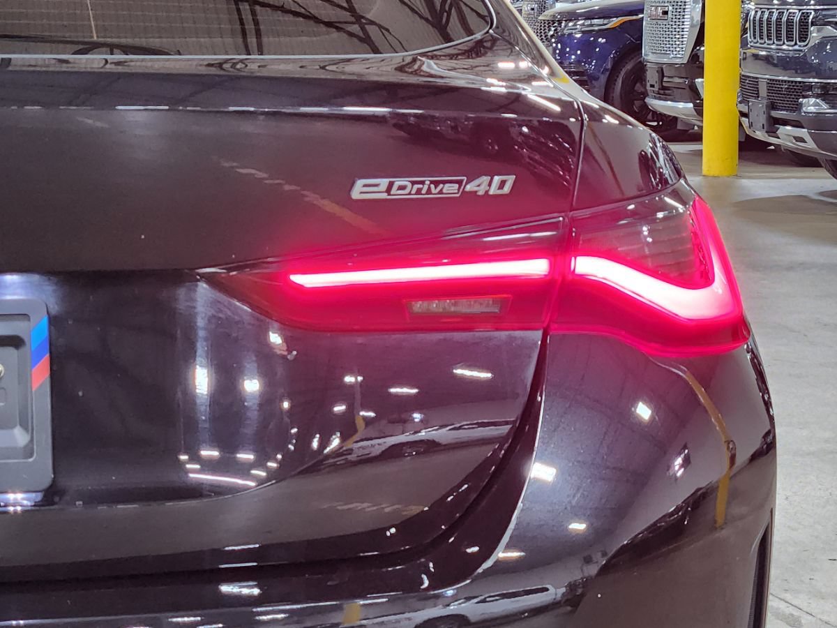 Used 2025 BMW i4 eDrive40 w/ Premium Package RWD image 22