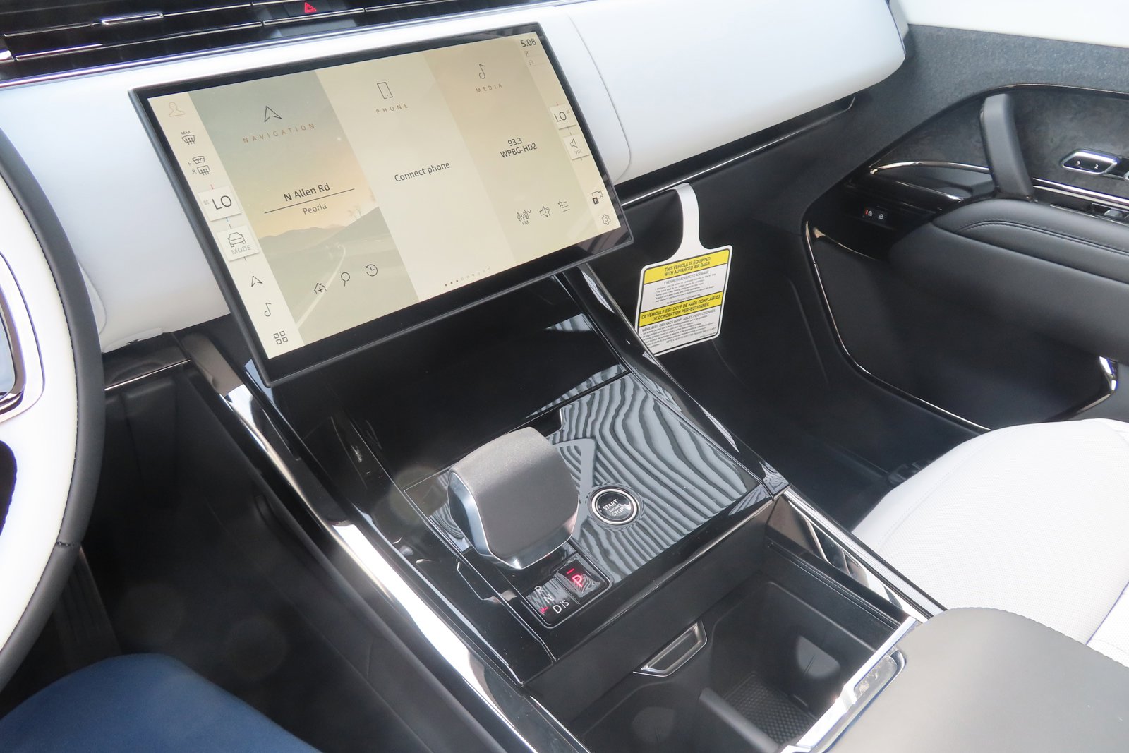 New 2024 Land Rover Range Rover Sport Dynamic SE image 18