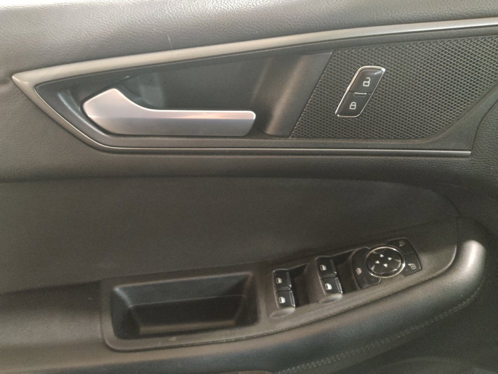 Used 2016 Ford Edge SE AWD/4WD image 27