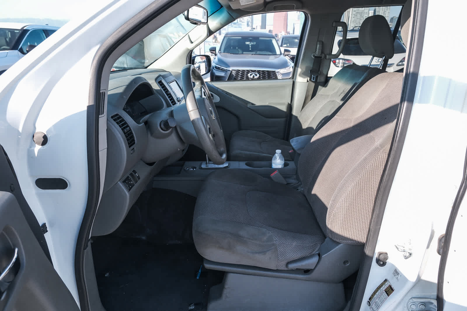 Used 2021 Nissan Frontier SV w/ Midnight Edition Floor Mats RWD image 19