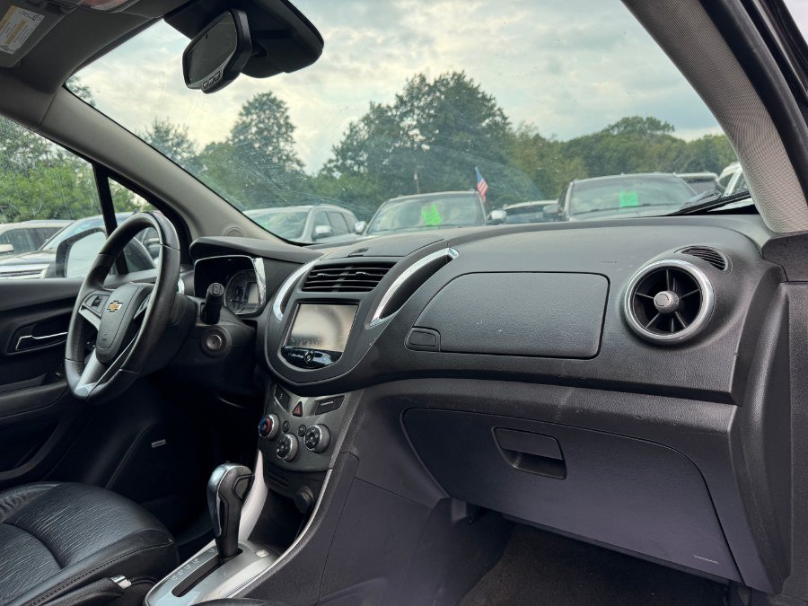 Used 2015 Chevrolet Trax LTZ w/ LPO, Cargo Package FWD image 20